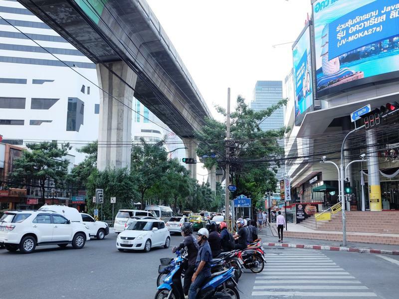 Hom Hostel & Cooking Club Bangkok Exterior photo